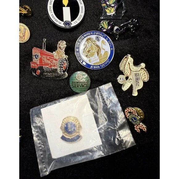 Vintage Lot of 23+ Lions Club Lapel Pins Miscellaneous From Various States - Picture 5 of 12